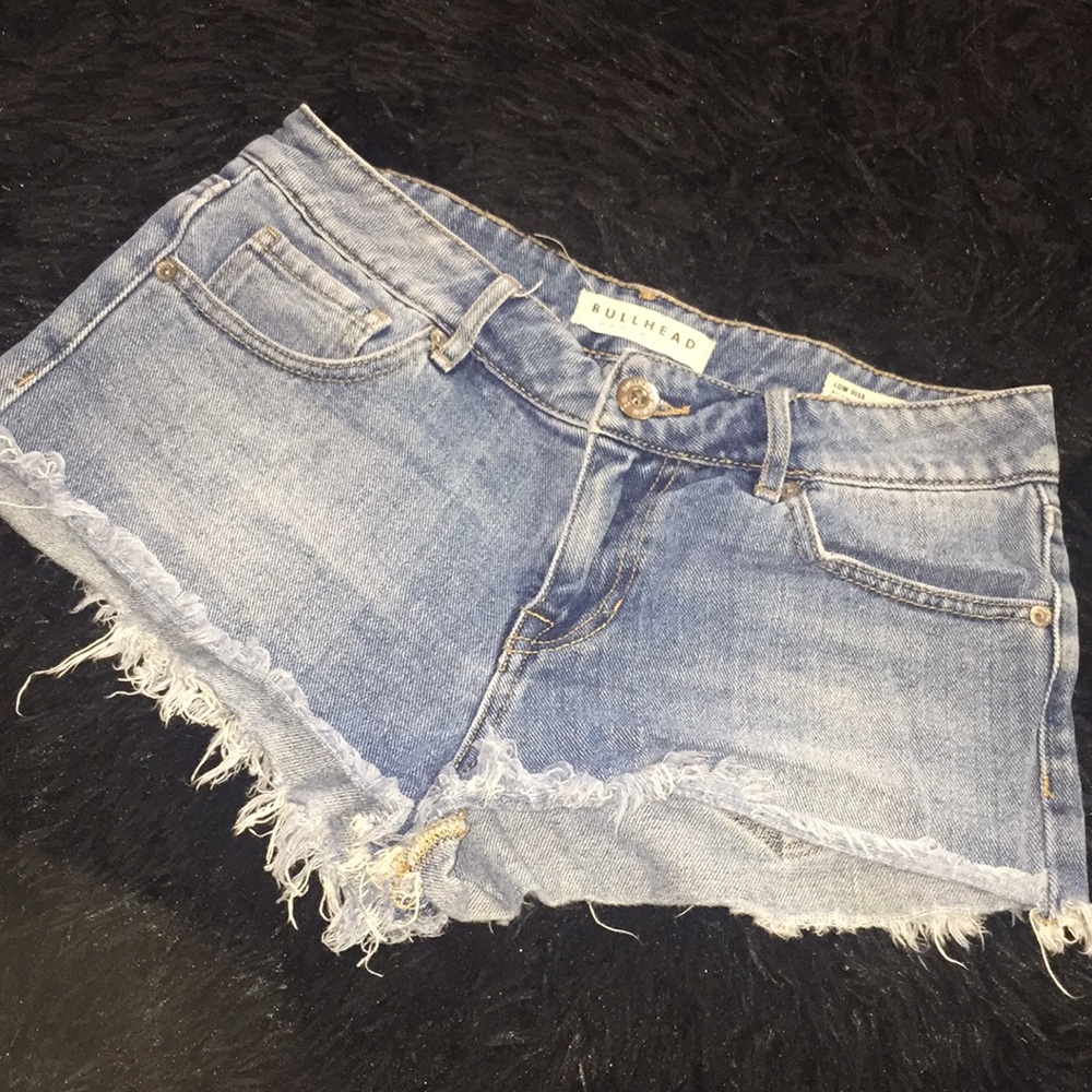 Bullhead low rise SZ 5 shorts